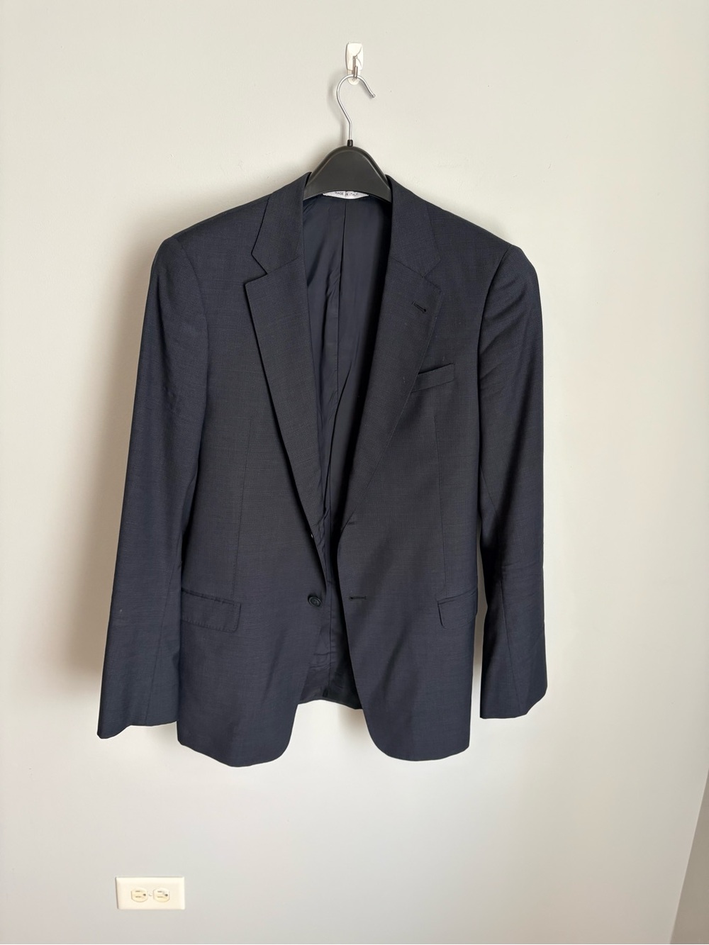 Armani Collezioni Dark Blue Men's Single-Breasted Suit Jacket